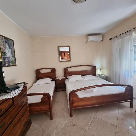 Apartment On The Shore Of The Bay Of Kotor With Free Wi-Fi 外观 照片