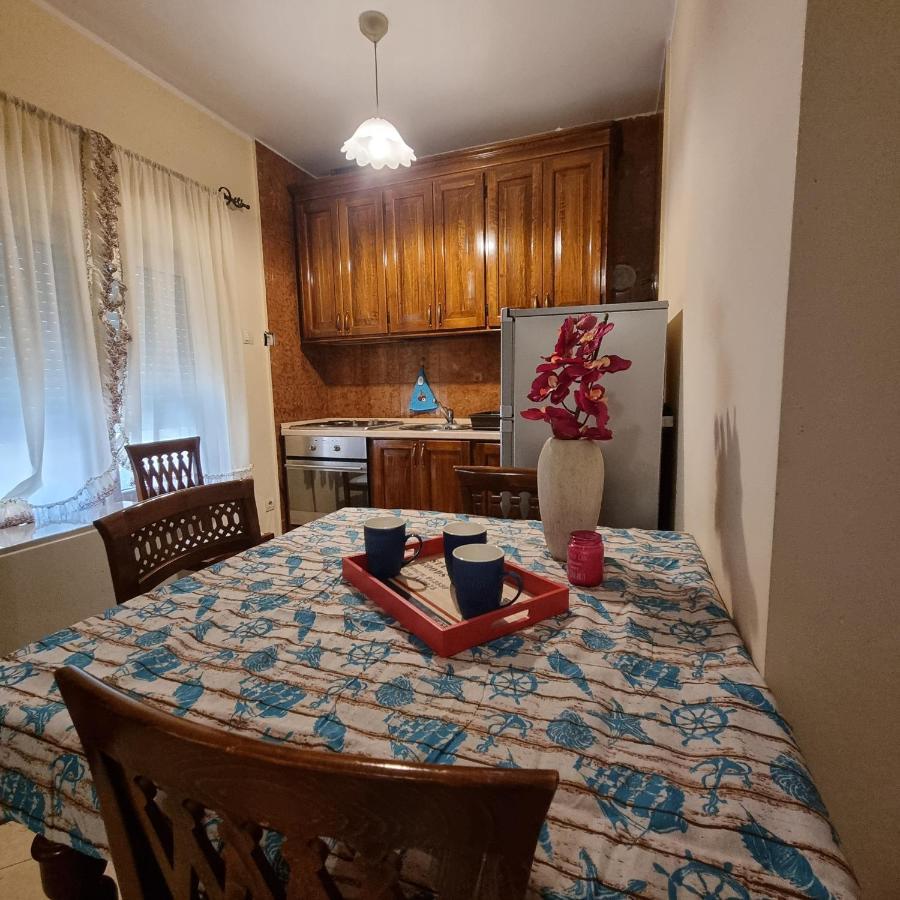 Apartment On The Shore Of The Bay Of Kotor With Free Wi-Fi 外观 照片